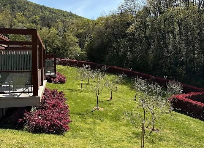 L'alberocasa Eco 4* كالينْسانو